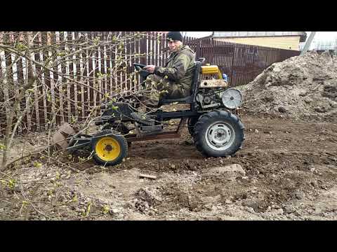Видео: Бульдозер из мотоблока "Каскад" на грунте.