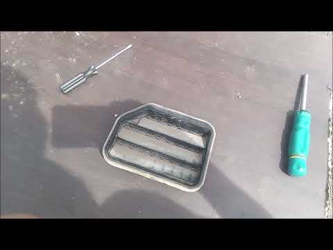 Видео: Снимаю задний бампер на Форд Фокус 3 хэтчбэк