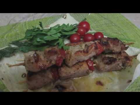 Видео: Шашлык в банке,с дымком из щепы ольхи Skewers in a jar with smoke from the wood chips, alder