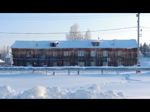Видео: В Перегребном расселят 78 аварийных домов