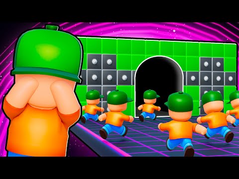 Видео: Самые большие спотыкающиеся парни играют в прятки!