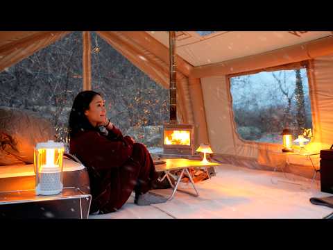 Видео: Одиночный кемпинг в снежный день. Теплая дровяная печь в уютной воздушной палатке.