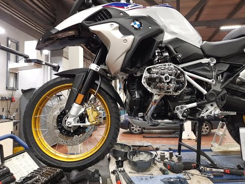 Видео: BMW R 1250 GS Регулировка зазоров клапанов