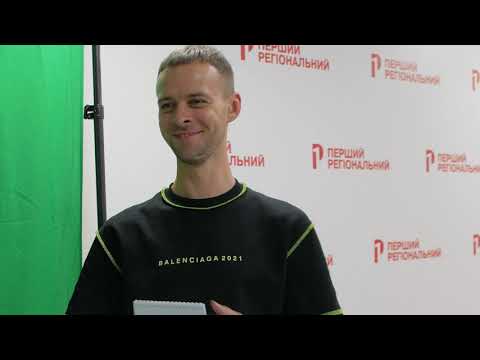 Видео: Про брендову колекцію одягу та новий альбом. Макс Барських поспілкувався з учасницею Медіашколи.