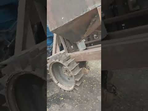 Видео: Картофелесажалка двух рядная для мтз и мини тракторов с размерами.