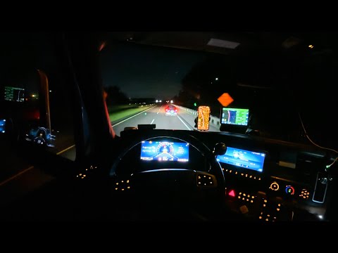 Видео: Рутина тракдрайвера: вода, ночи за рулём и пробитое колесо.