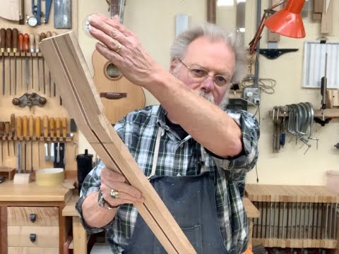 Видео: МЕРТВЫЙ ЦЕНТР! Обработка паза под анкерный стержень гитары