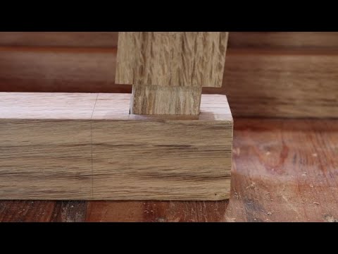 Видео: Изготовление угловых шиповых и врезных соединений