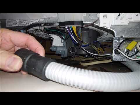 Видео: Прочистите сливной шланг посудомоечной машины