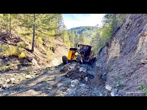 Видео: Как грейдер John Deere 670 справляется с самой сложной дорогой #johndeere #грейдер #deere
