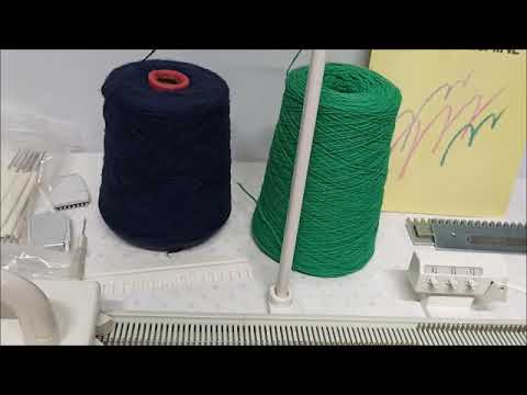 Видео: Вязальная машинка Brother convertible kx395