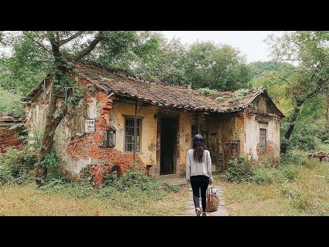 Видео: Моя мать оставила мне старый дом в деревне, и я превратил его в прекрасный сад