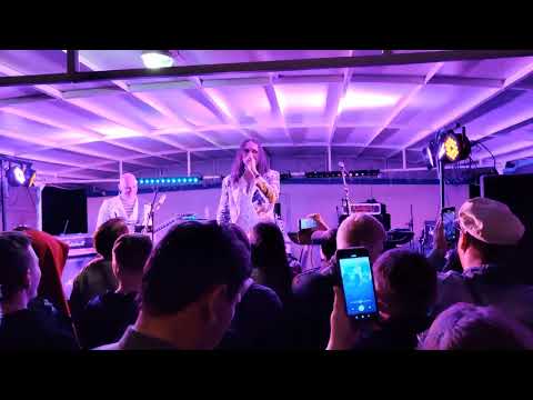 Видео: Арктида — Любят нас девчонки [Без цензуры] (Москва, теплоход Ривьера — 13.07.2023)