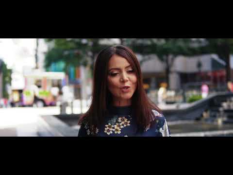 Видео: Laura Mukha, Люблю Tебя/Love You (2018 Official Video)