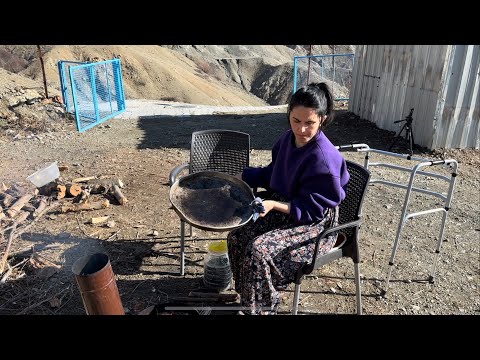Видео: Приготовление органического кофе из зерен - Выпечка на плите - Жизнь в деревне