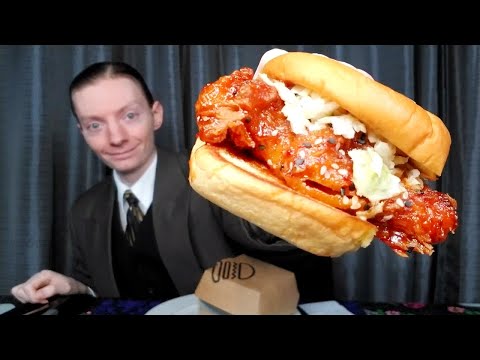 Видео: Обзор сэндвича с жареной курицей в корейском стиле от Shake Shack!
