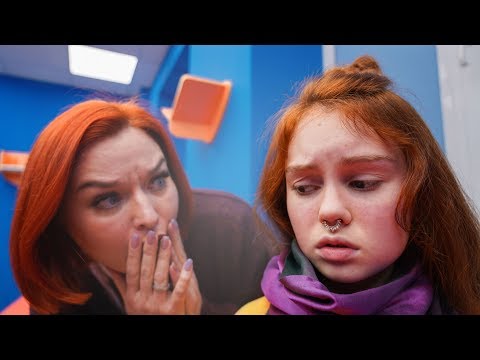Видео: МАША СДЕЛАЛА ПИРСИНГ???