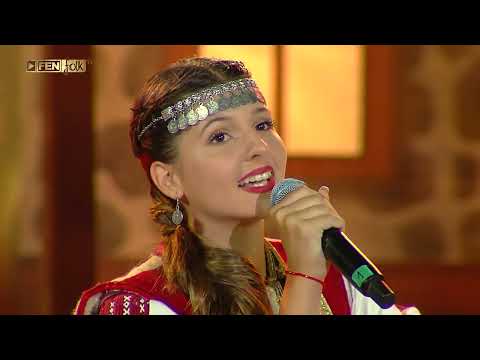Видео: Gabriela Ivanova - Kazhi, mome / Габриела Иванова – Кажи, моме (Live - Детски Пирин Фолк 2024)