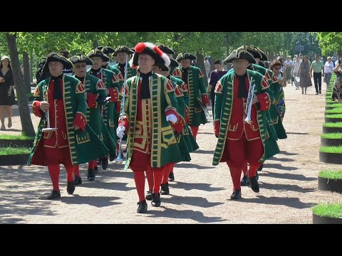 Видео: Петергоф - прогулка  к открытию Верхнего парка  2024г.