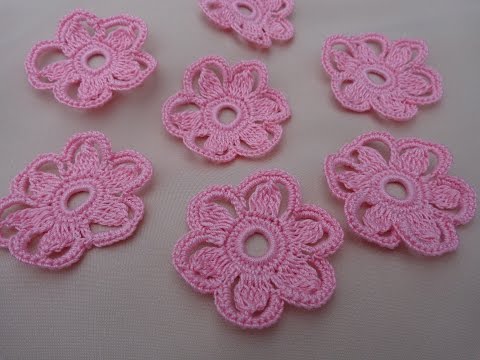 Видео: Вязание ПРОСТОГО ЦВЕТОЧКА  для наборного кружева. Урок вязания.Вязание крючком.