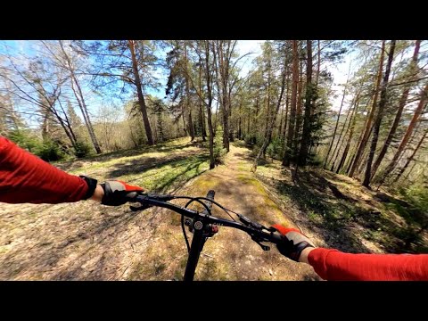 Видео: Синяя трасса на хардтейле, велопарк "Белка в колесе"