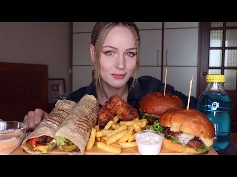 Видео: MUKBANG | Два ЖГУЧИХ буррито, бургеры, крылья | Two SPICY burritos, burgers, wings | не ASMR