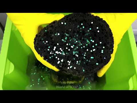 Видео: ASMR (44) Black dush gel/Sponges squeeze/Чёрный гель для душа и мочалки 🖤🖤🖤