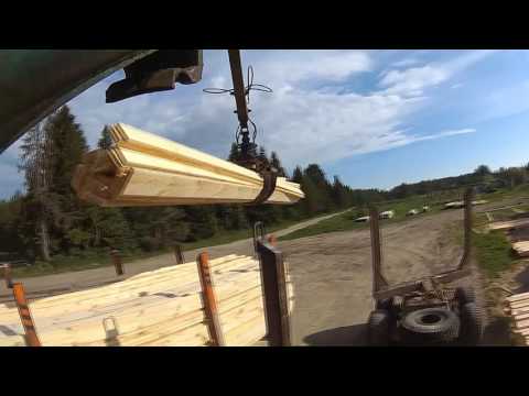 Видео: Загрузка доски в Камаз манипулятором Атлант С-90 ЭКШЕН