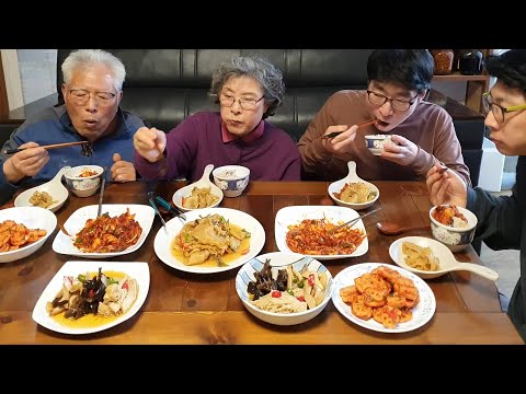 Видео: Мукбанг на пару с ностальгическим кимчи~! (Жареный кальмар) Рецепт