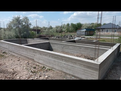 Видео: Өзбек ағайындар үйдің іргетасын қалай құйяды?