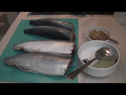 Видео: ЗАСОЛКА СЕЛЬДИ И СКУМБРИИ САМЫЙ ВКУСНЫЙ РЕЦЕПТ ПОЛЬЗУЮСЬ ТОЛЬКО ЭТИМ РЕЦЕПТОМ