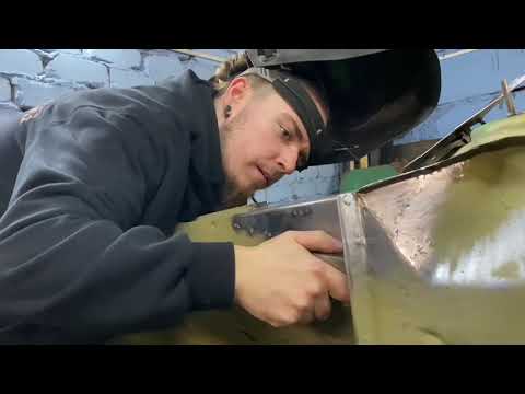 Видео: Восстановление кузова москвич азлк 2140. Передний брызговик. Часть 1