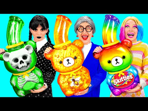 Видео: Кулинарный Челлендж: Уэнсдей Против Бабушки | Лайфхаки для Родителей от Fun Fun Challenge