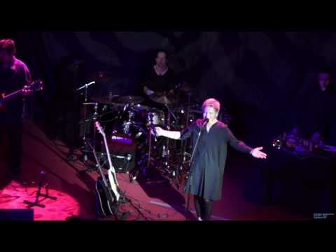 Видео: Сурганова и оркестр