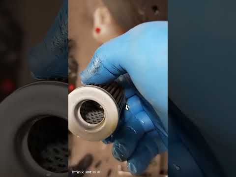 Видео: Ниссан Серена 25 кузов замена масла в АКПП и замена фильтра!