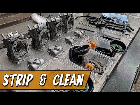 Видео: Чистка и разборка карбюратора - Kawasaki ZZR1100 1990 года