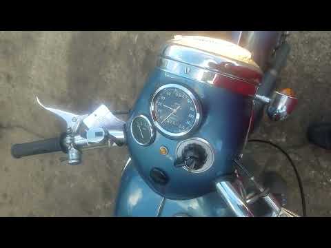 Видео: Triumph 3TA 350cc 1962 года у Энди Тирнанса #09381TRI