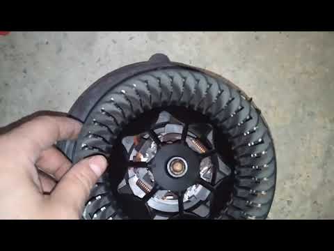 Видео: Устраняем писк моторчика отопителя октавия А7. Снимаем, делаем, ставим.