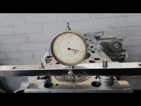 Видео: Индикаторный мостик для измерения выступания поршня. Видеоинструкция.