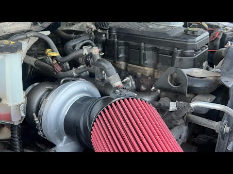 Видео: Black Market Performance 6.7 Cummins 2-го поколения, полная установка турбонаддува! #Cummins #дизель