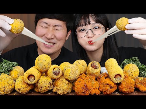 Видео: АСМР Съесть жареную курицу, Сырные шарики с другом (Heungsam) | MUKBANG | EATING SHOW