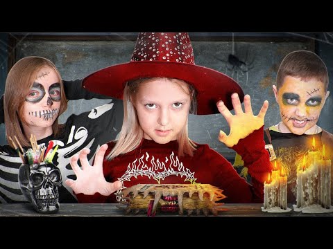 Видео: УЧИЛИЩЕТО ЗА ЧУДОВИЩА! Амелка и нейните приятели отиват в училището за чудовища! Истории за Хелоуин