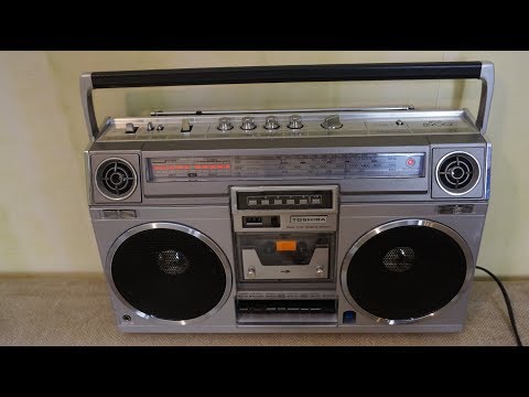 Видео: Toshiba RT-8900. Формула успеха: красота+звук+простота