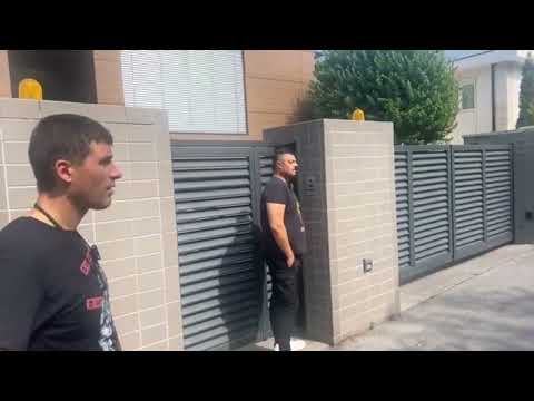 Видео: Ивелин Михайлов и Николай Бареков пред дома на Слави Трифонов в търсене на отговор за ИТН 