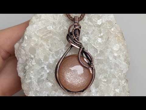 Видео: Мастер-класс по изготовлению подвески-кабошона в виде персика/фрукта, обмотанного проволокой, 4K
