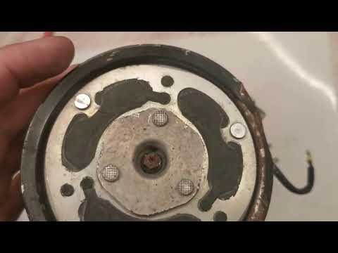 Видео: Как снять муфту компрессора кондиционера jetta mk7