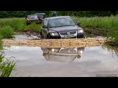 Видео: ЧТО творит этот TOUAREG на бездорожье!