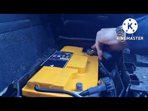 Видео: Замена аккумулятора Audi Q7