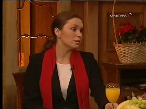 Видео: КРАСАВИЦЫ-АКТРИСЫ ЕКАТЕРИНА ГУСЕВА И МАРИНА МОГИЛЕВСКАЯ ПРОТИВ ЛЕОНИДА СЕРЕБРЕННИКОВА В БЛЕФ-КЛУБЕ