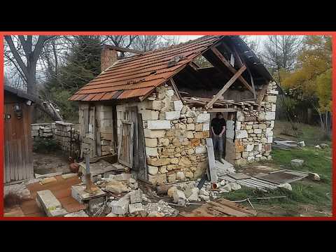 Видео: Мужчина Покупает Старые Руины и Превращает Их в Удивительный Крошечный ДОМ | @Worksandmechanic